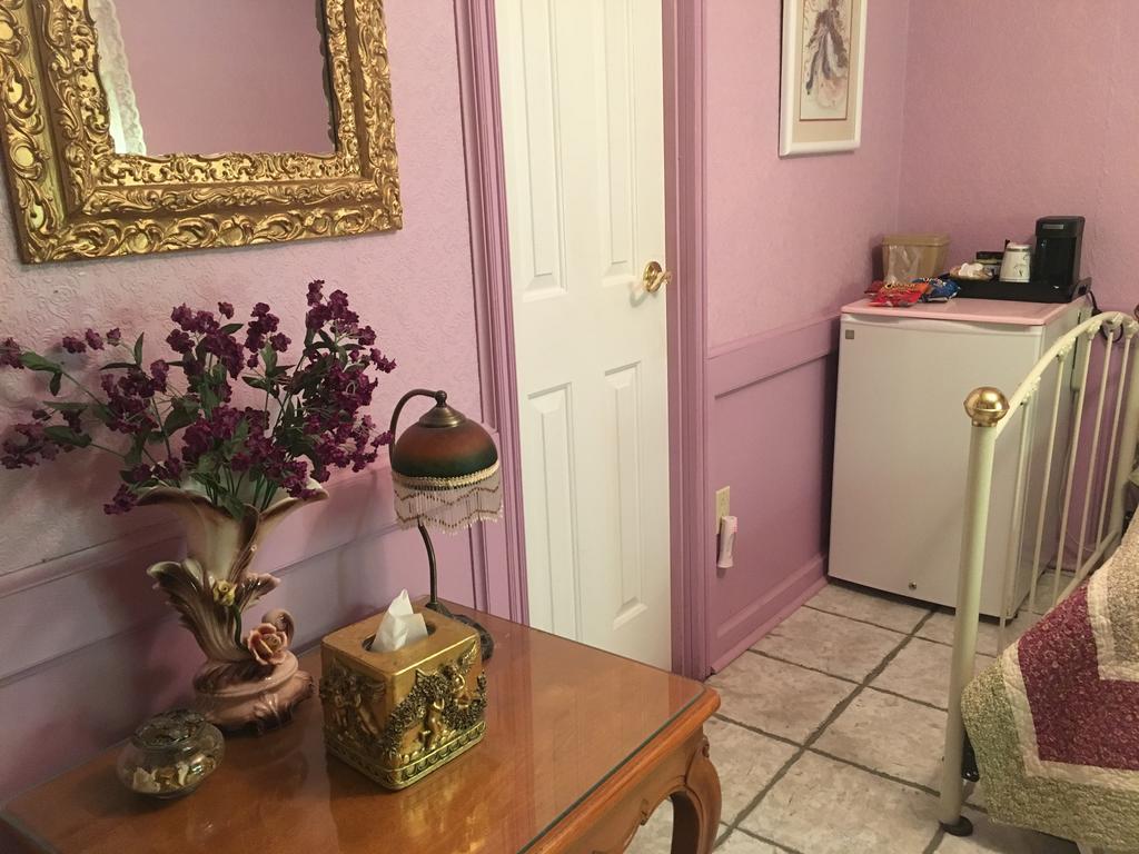 Scottys Junction Shady Lady Bed And Breakfast المظهر الخارجي الصورة